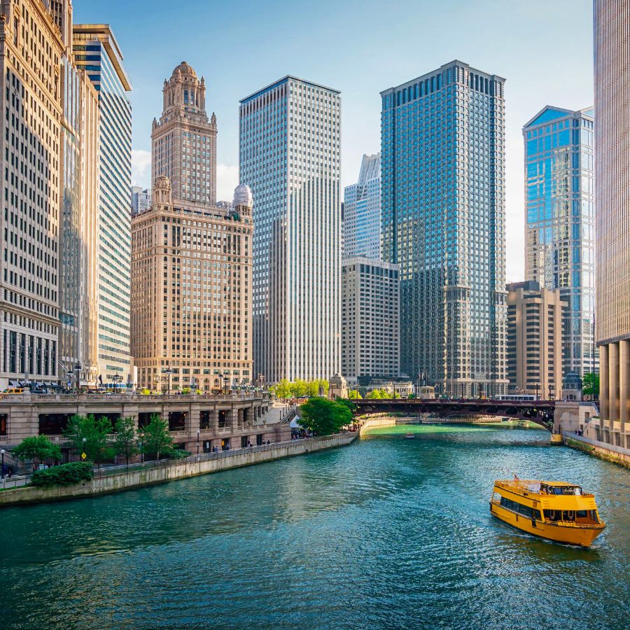 Chicago River scene.